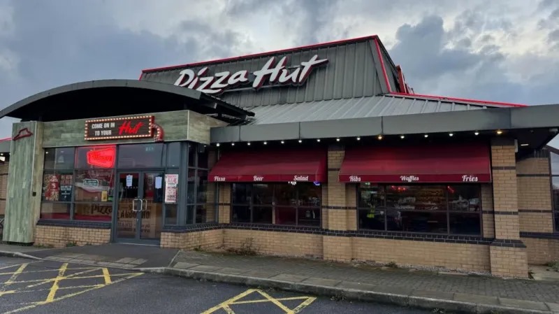 Pizza hut London, UK rastaurant